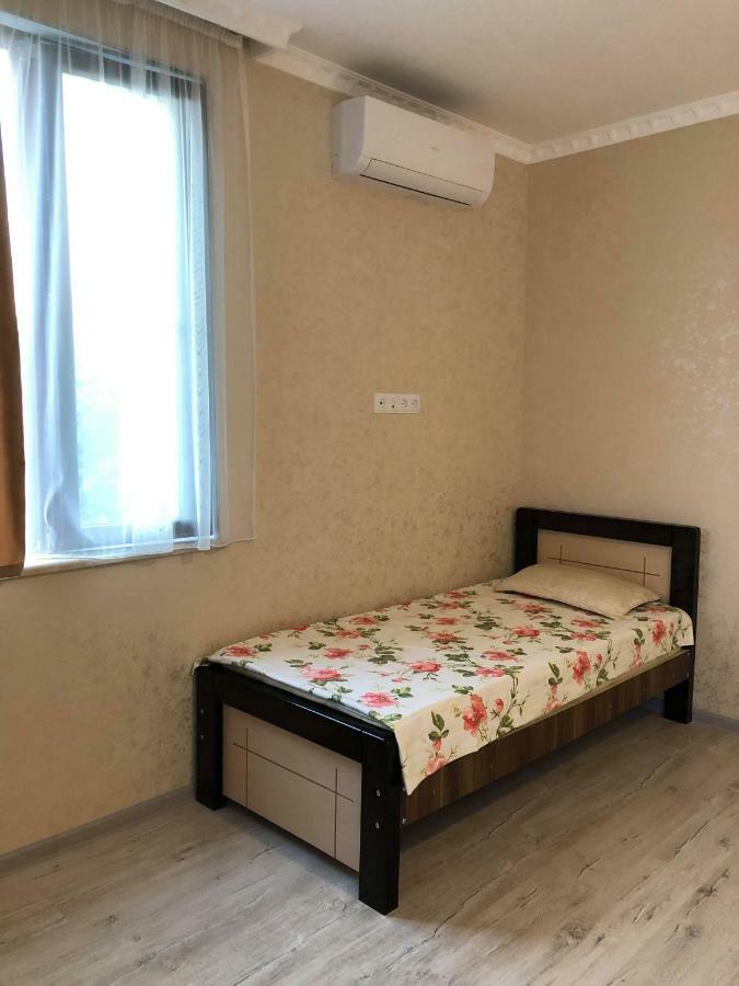 Appartement Papillon à Chakvi Chambre photo